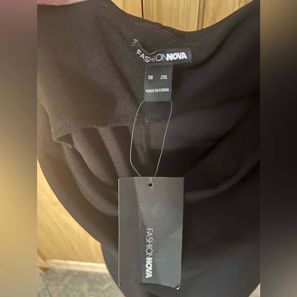 Fashion Nova black midi dress NWT - Picture 2 of 3